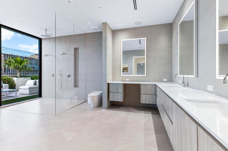 275 Giralda Penthouse Bathroom